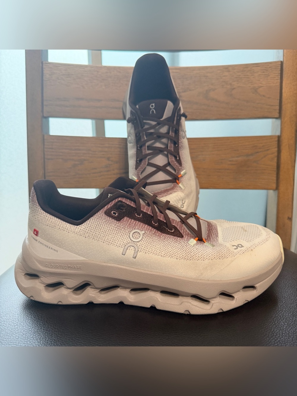 On Running Cloudtilt Quartz Pearl Women's sz 9
